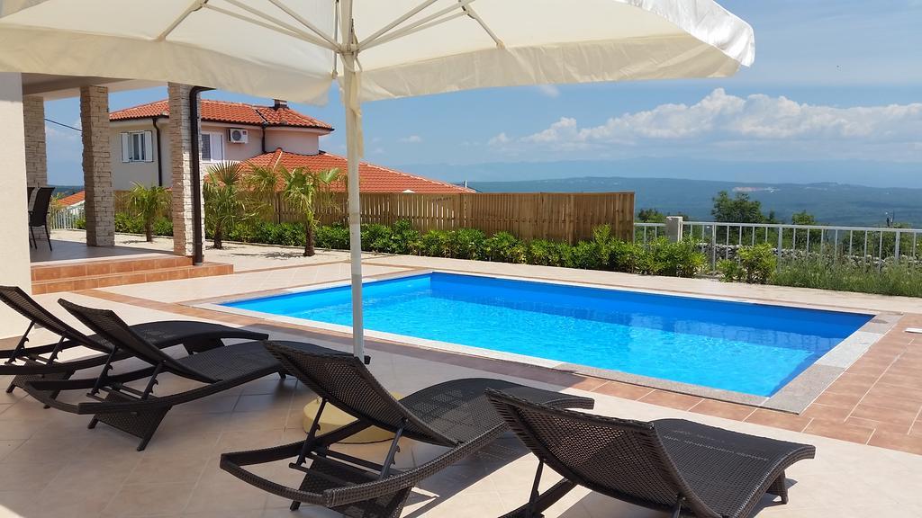 Villa Veglia Vrh  Екстериор снимка